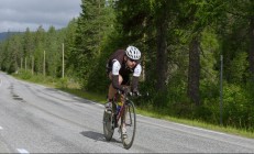 九游娱乐官方-救赎与粉碎，李刚仁的涅槃之路与奥地利对威尔士的战术碾压