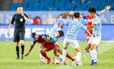 九游体育官方入口-包含重庆斯威主场不敌鲁能泰山，遭遇两连败的词条