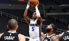 九游体育-新疆队完胜深圳队，福克斯高光表现的简单介绍