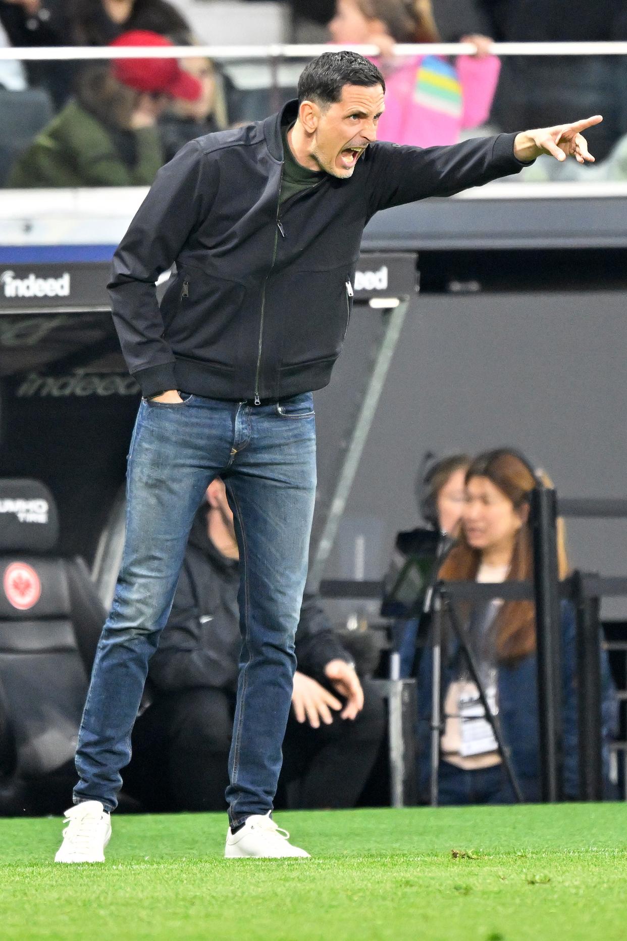 斯图加特踢出进攻火力,大胜对手引关注的简单介绍 斯图加特踢出进攻火力,大胜对手引关注的简单介绍