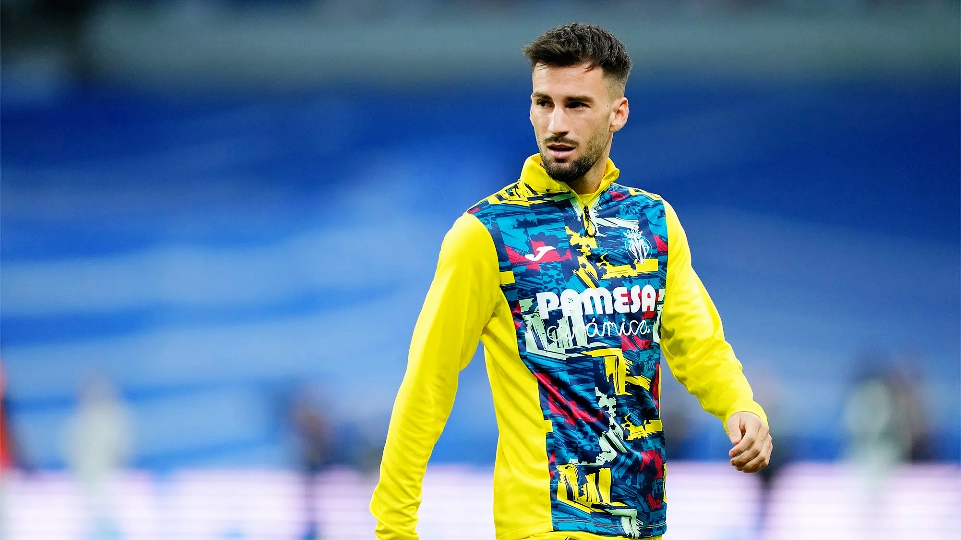 比利亚雷亚尔球员助球队轻松获胜