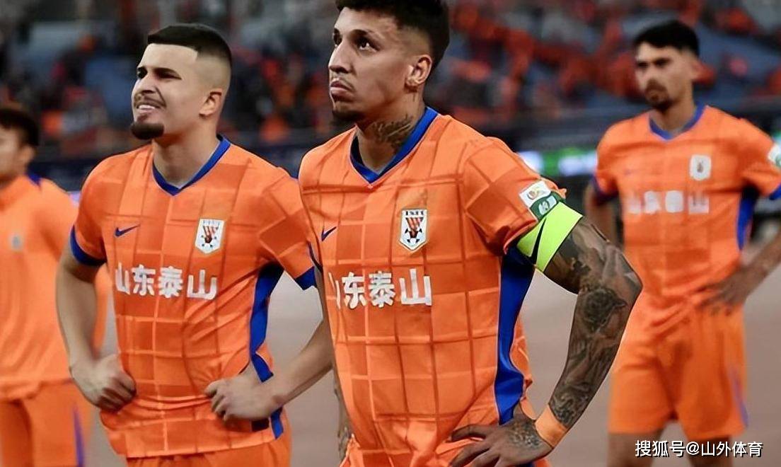 西亚球队在关键时刻迎来逆袭 西亚球队在关键时刻迎来逆袭