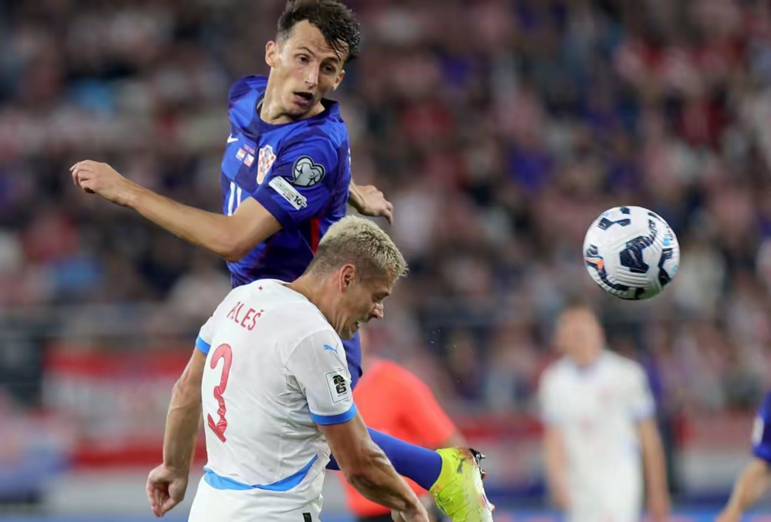 关于切尔西逆转克罗地亚，苏亚雷斯制霸全场的信息