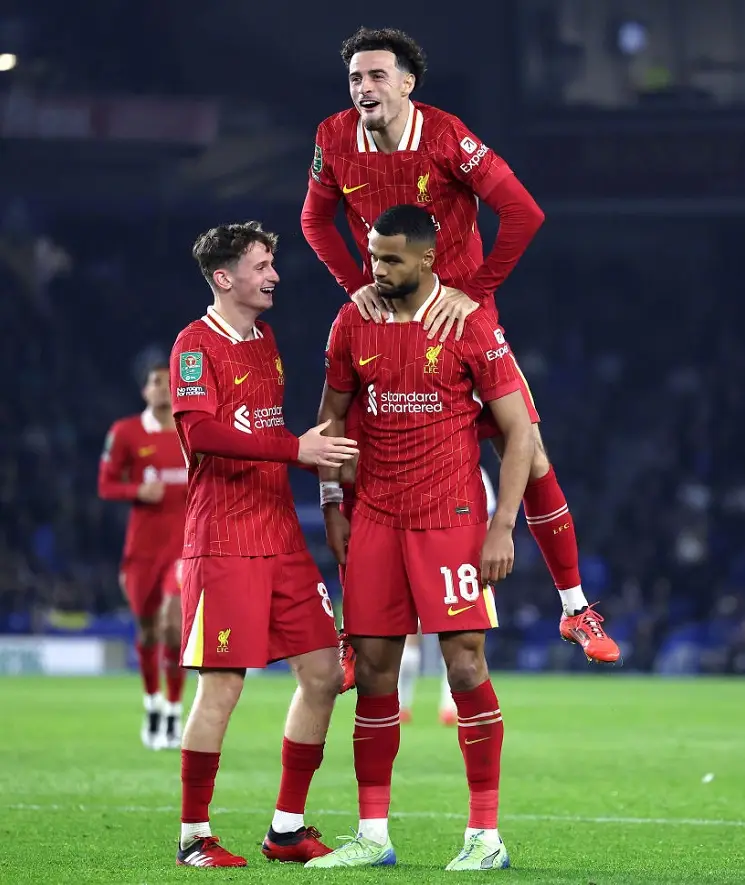 包含欧洲两支足球豪门绞尽脑汁，力争晋级的词条