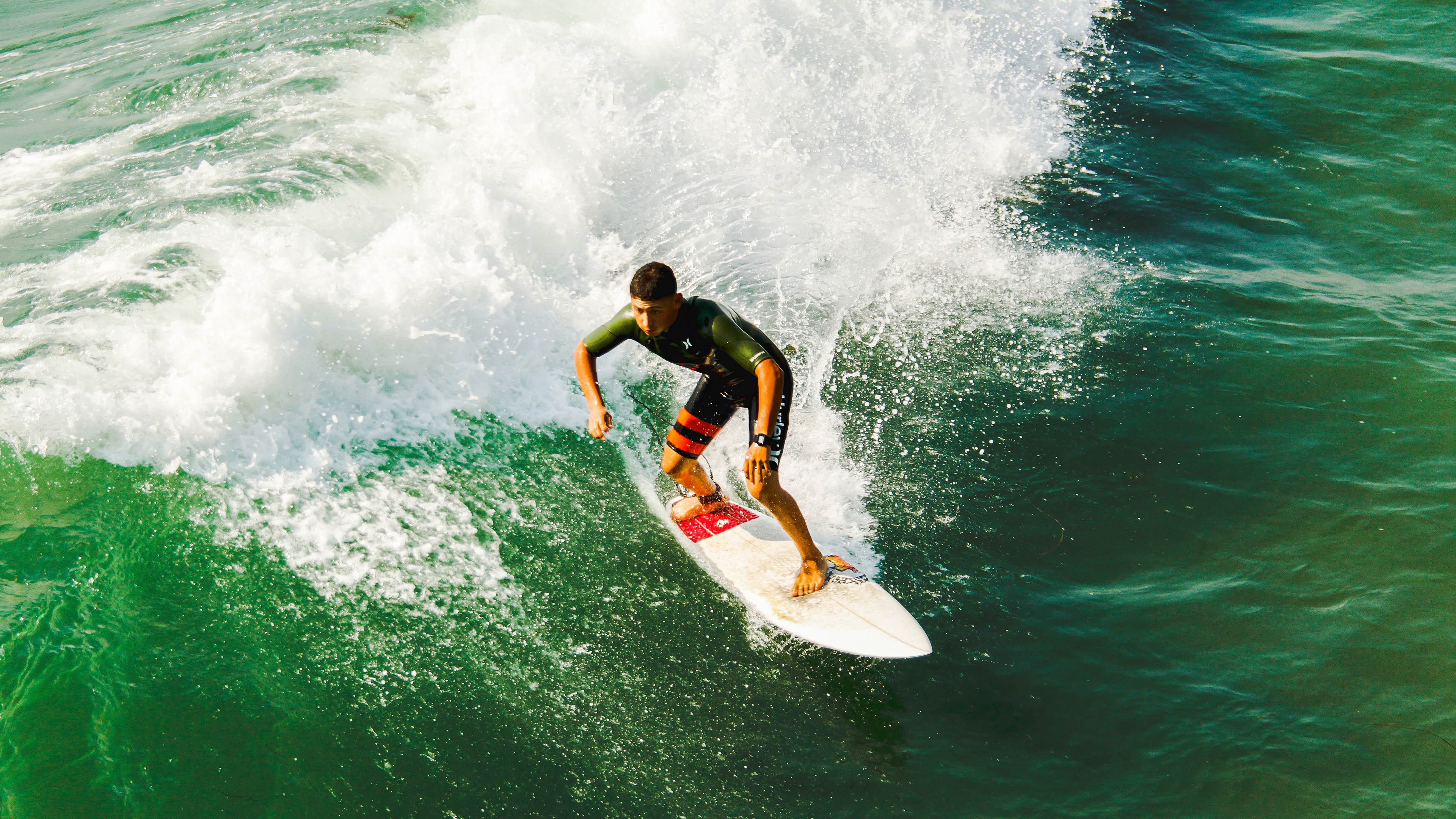 本泽马独舞伊斯坦布尔之夜,土耳其险胜瑞士背后的王者统治